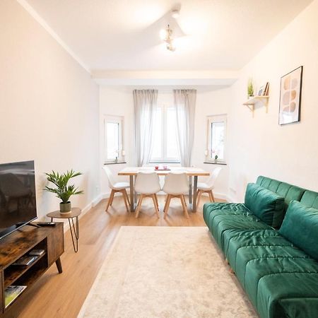 Peter Apartments - Wohnung 90Qm, 3 Schlafzimmer, Kueche, Wohnzimmer, Balkon, Netflix Fulda Exteriör bild